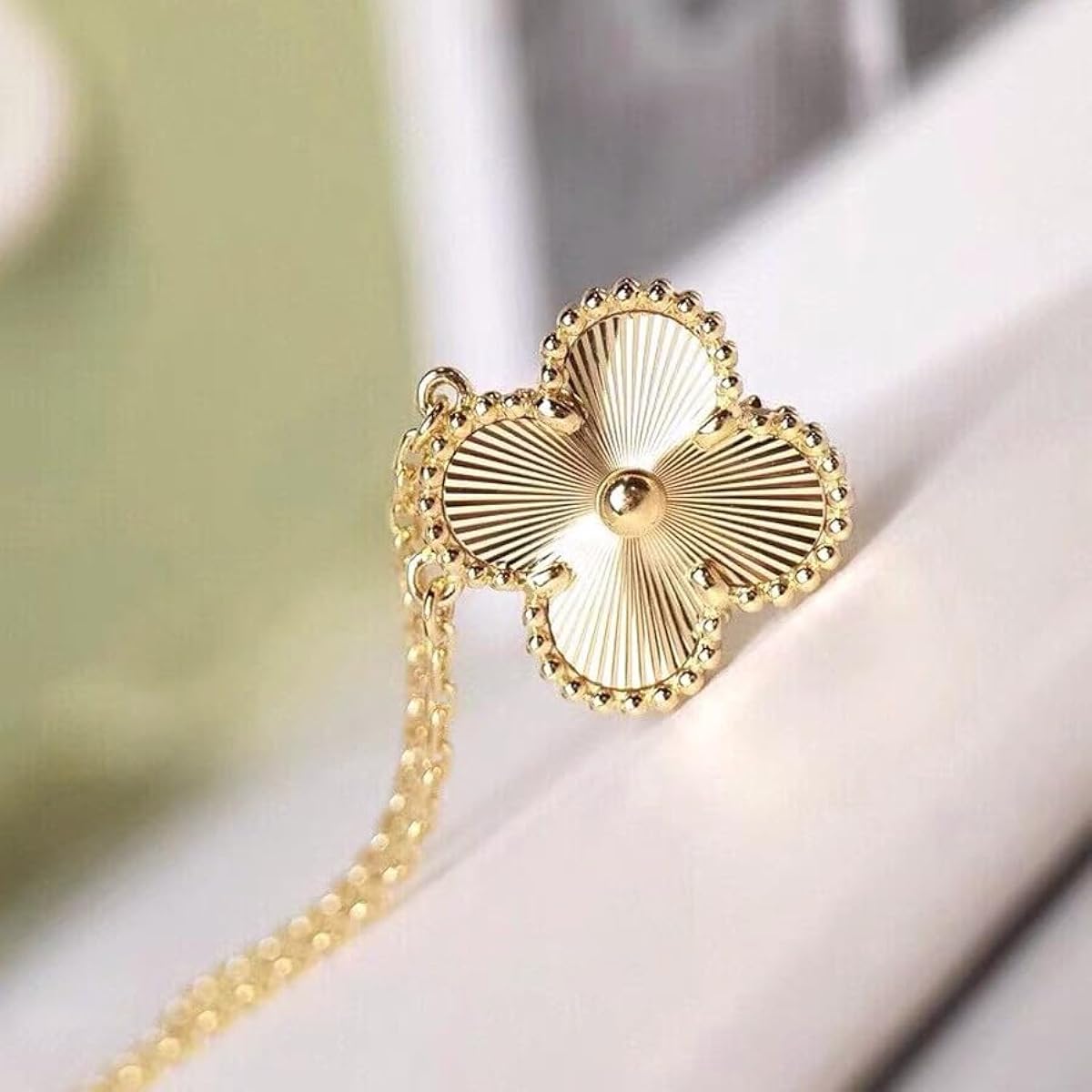 Four-Leaf Clover Gold Pendant Necklace Zambeel