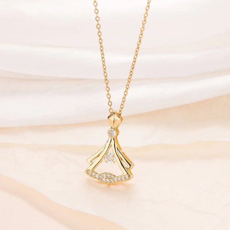 Rhinestone Decor Pendant Necklace Zambeel
